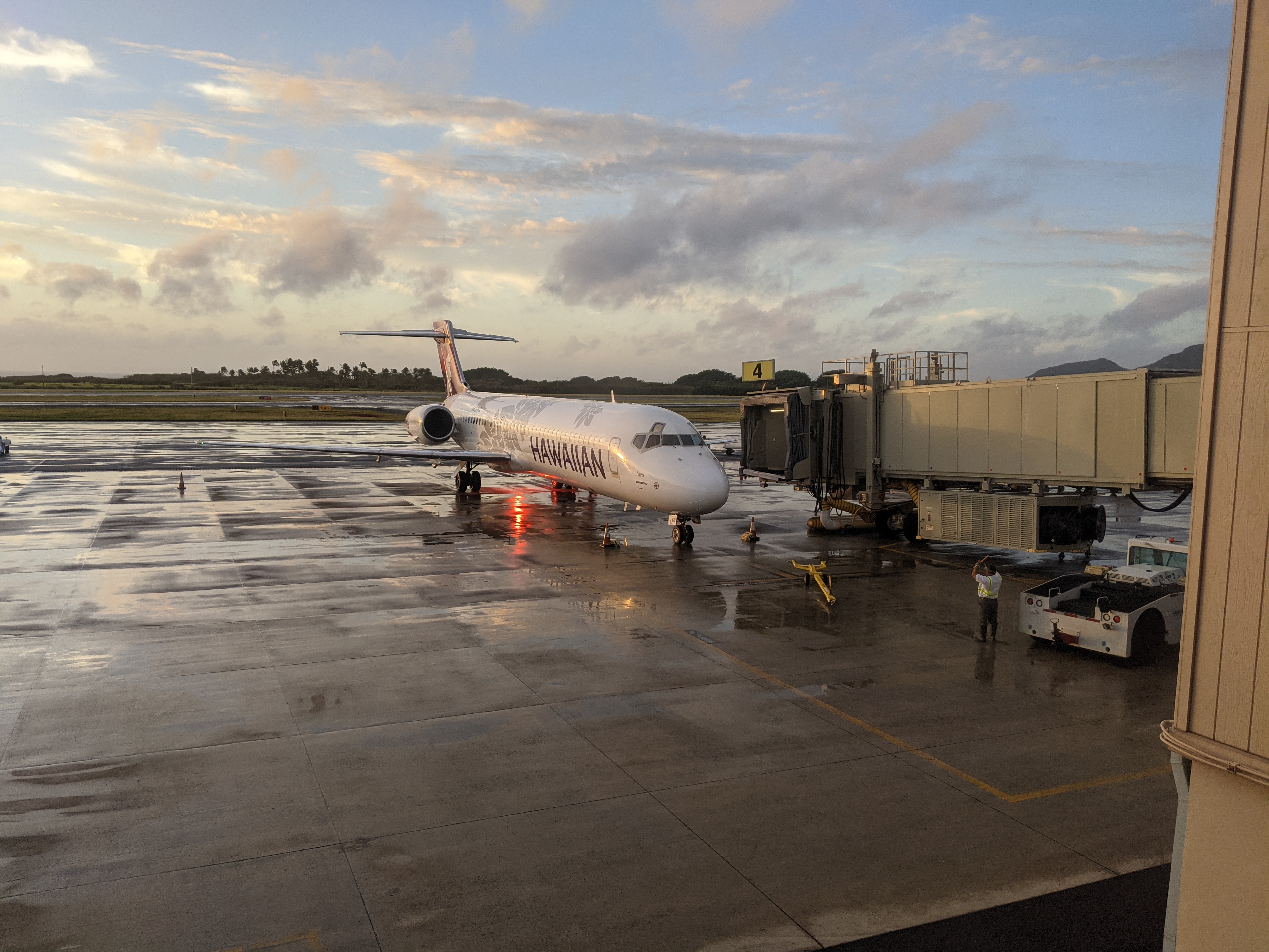 Hawaiian Airlines 717 LIH