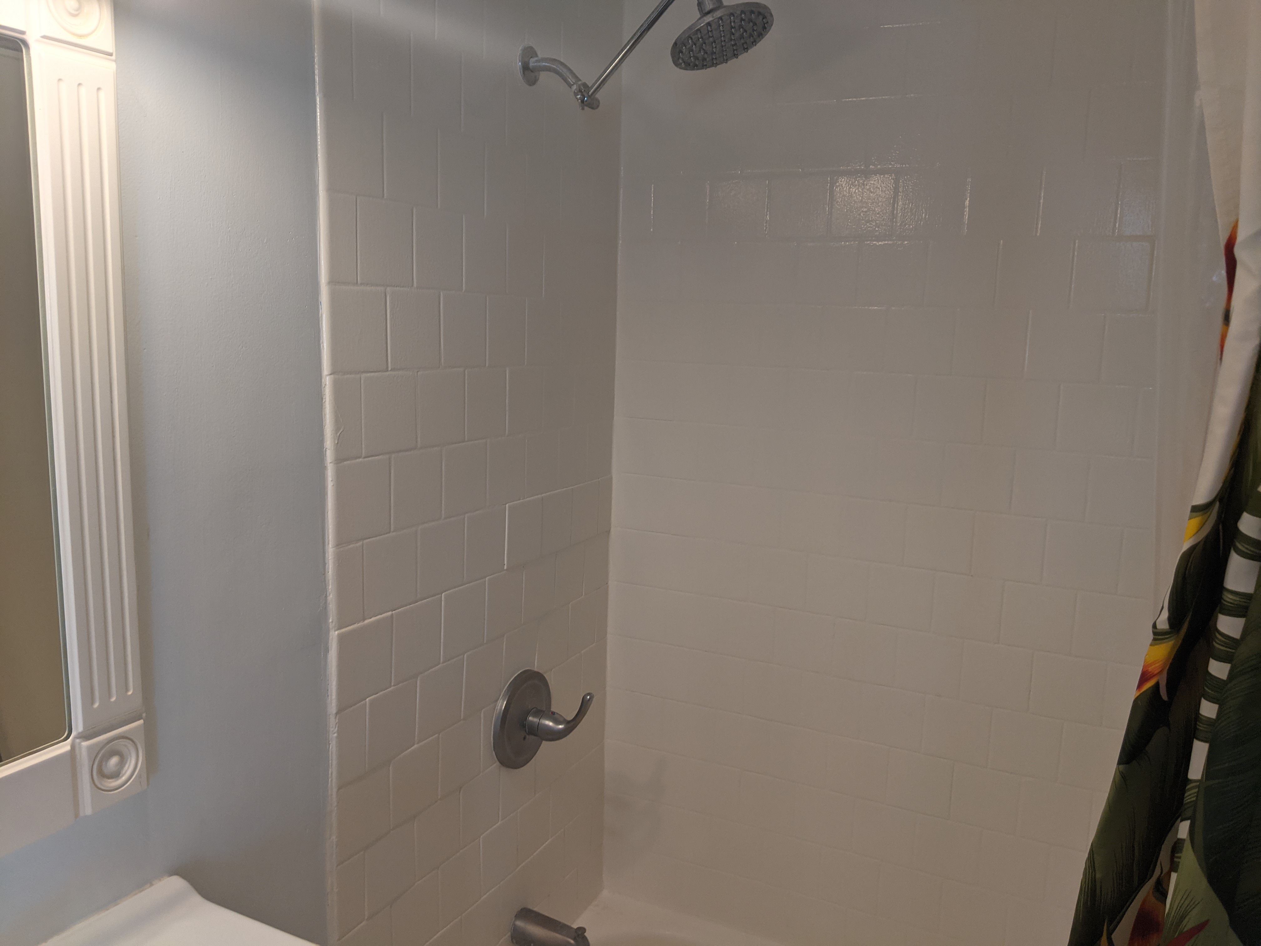 Hotel Molokai Bathroom