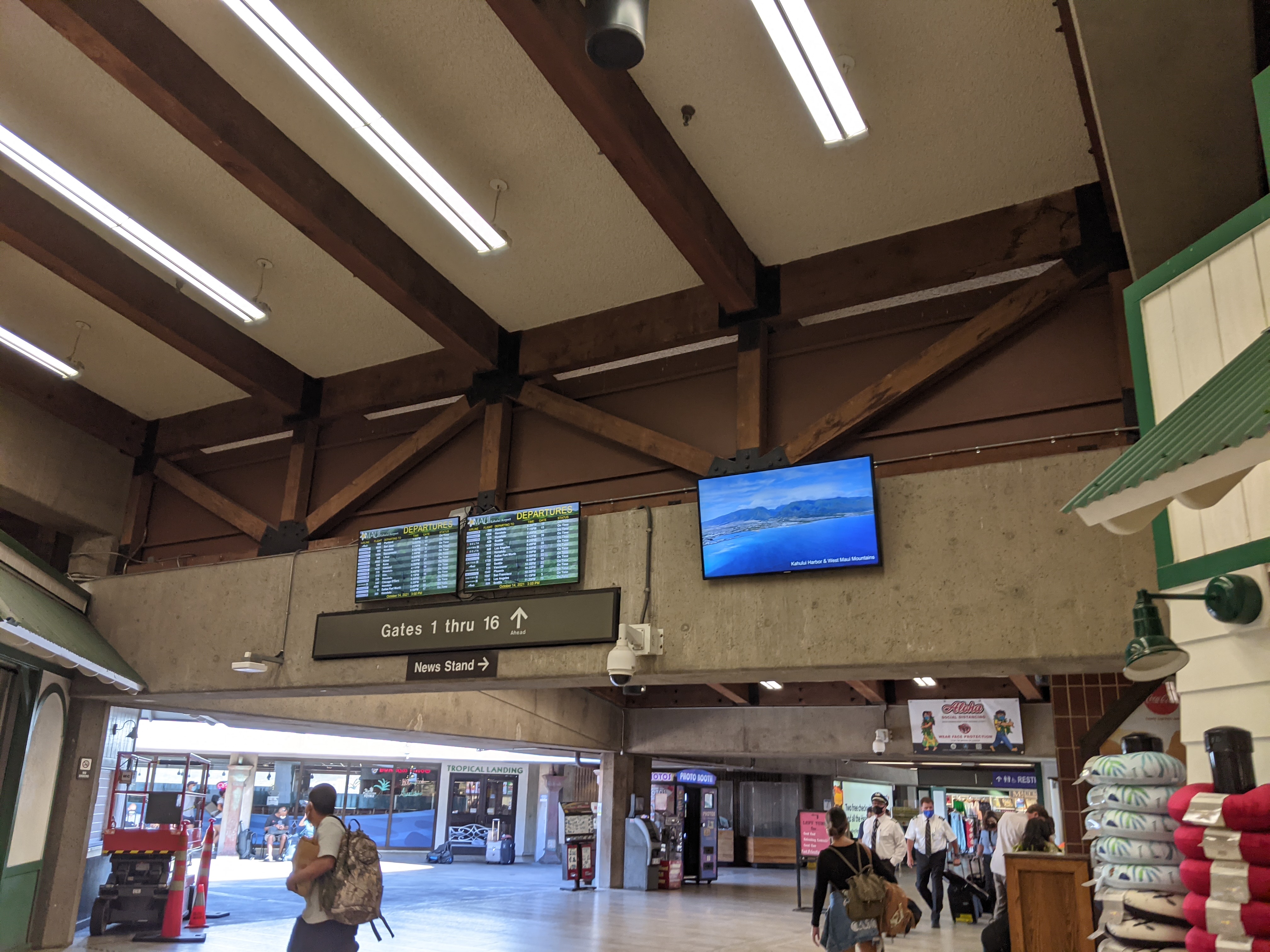 OGG Airport Gates
