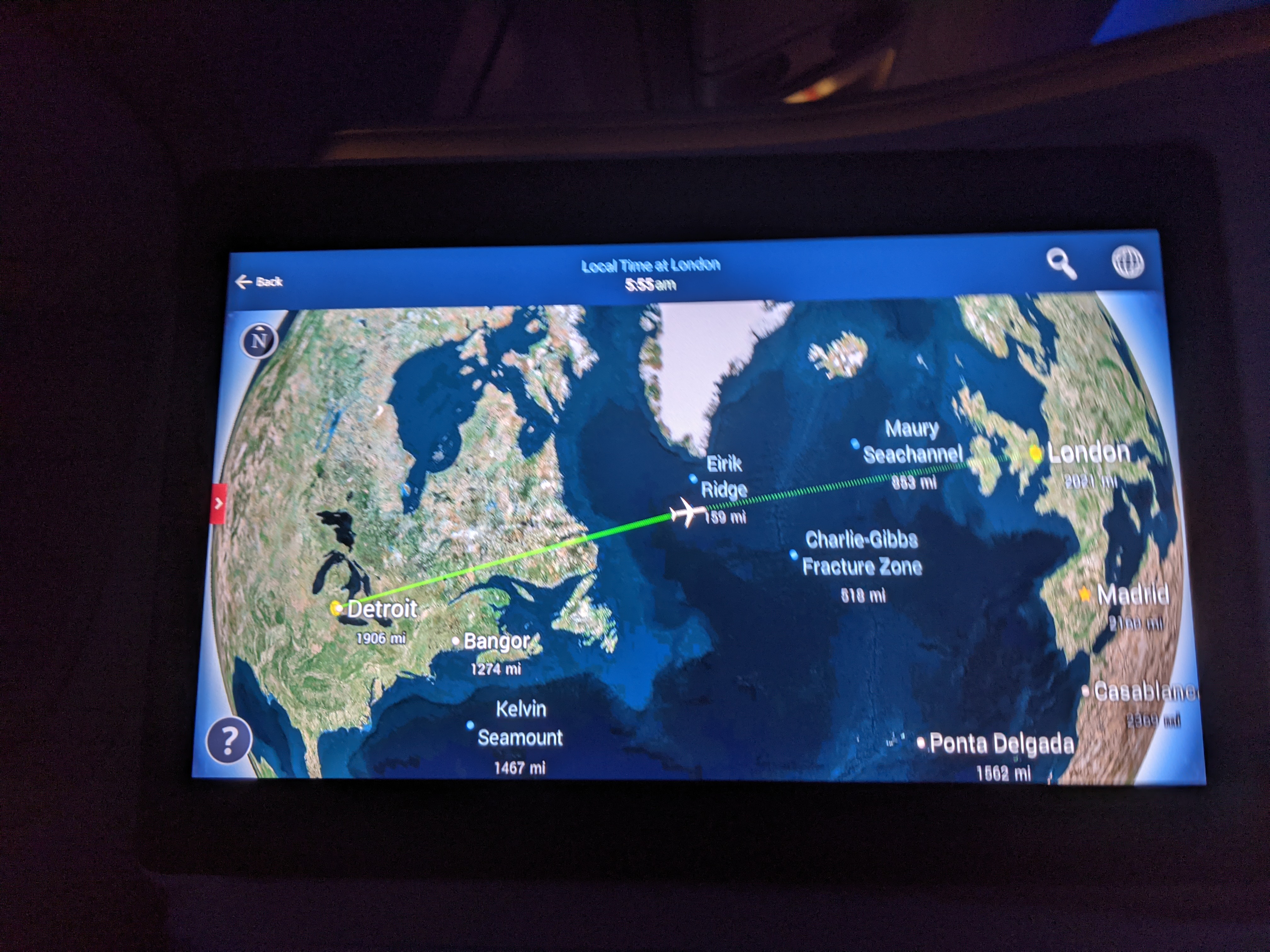 Delta 767-400 Delta One IFE