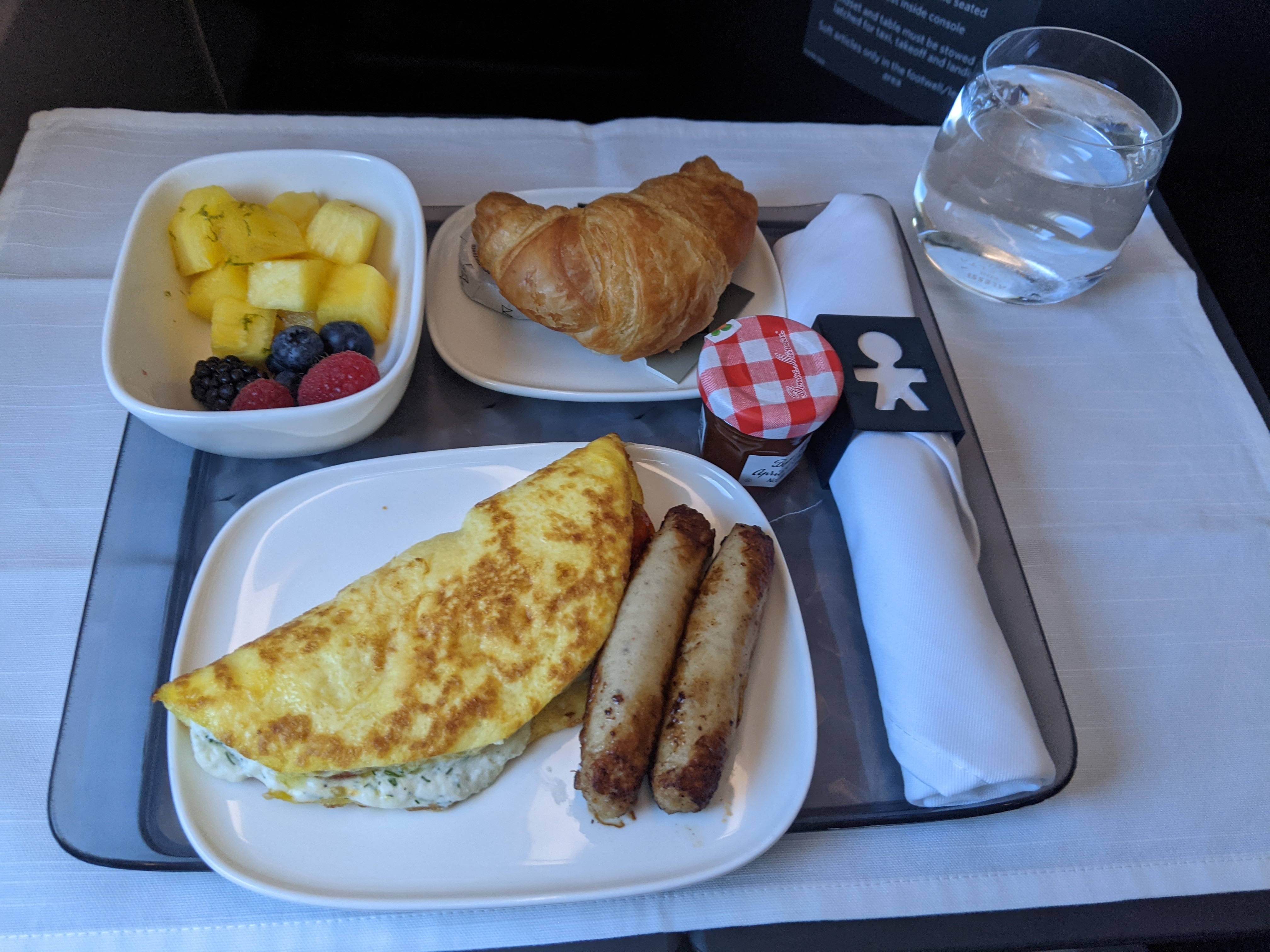 Delta 767-400 Delta One Breakfast