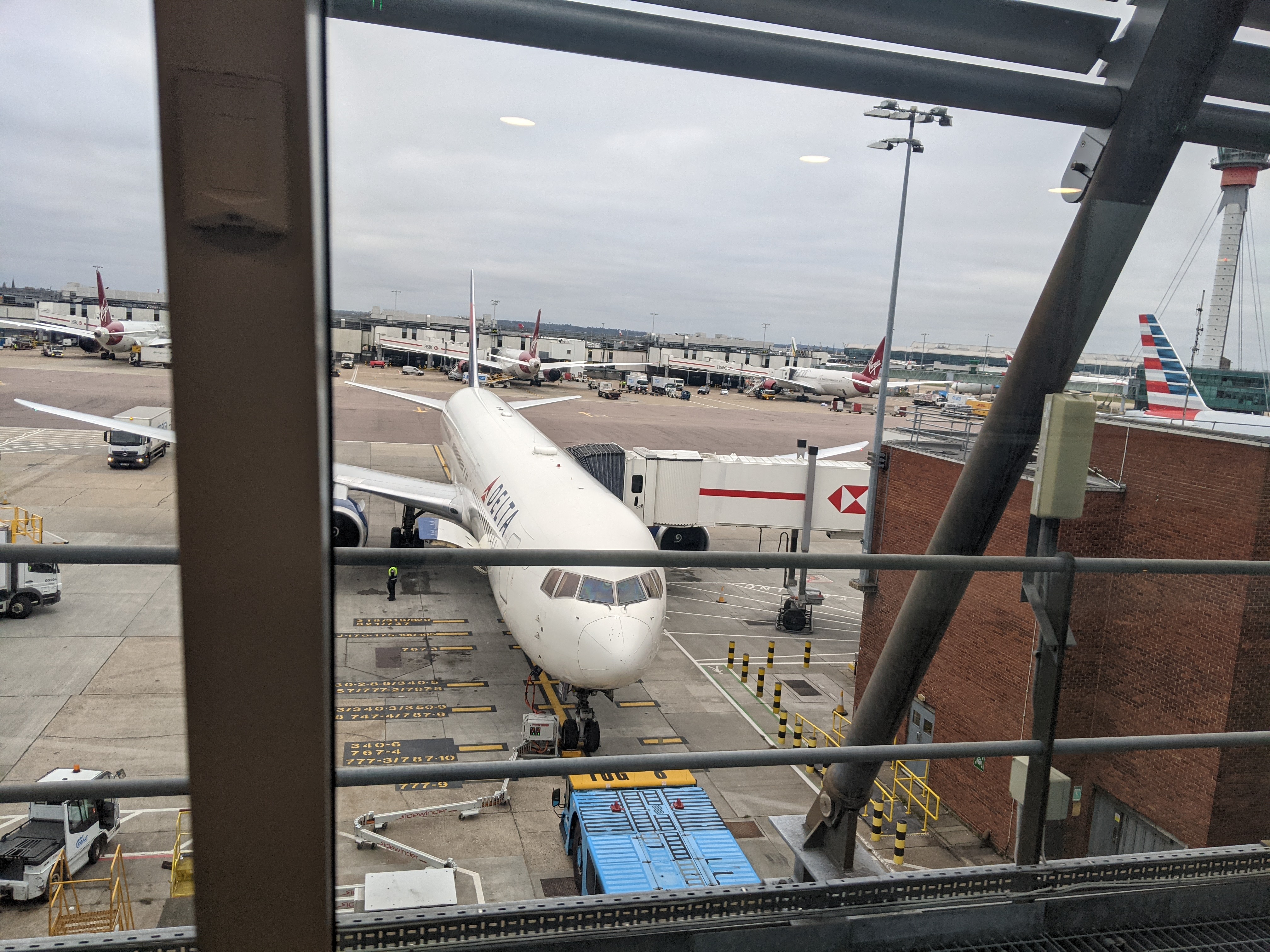 Delta 767-400 Delta One LHR 