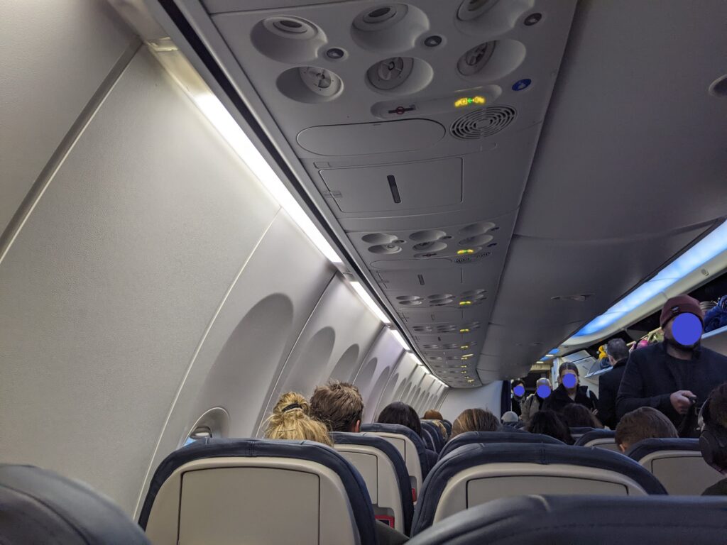 Norwegian 737-800 Boarding