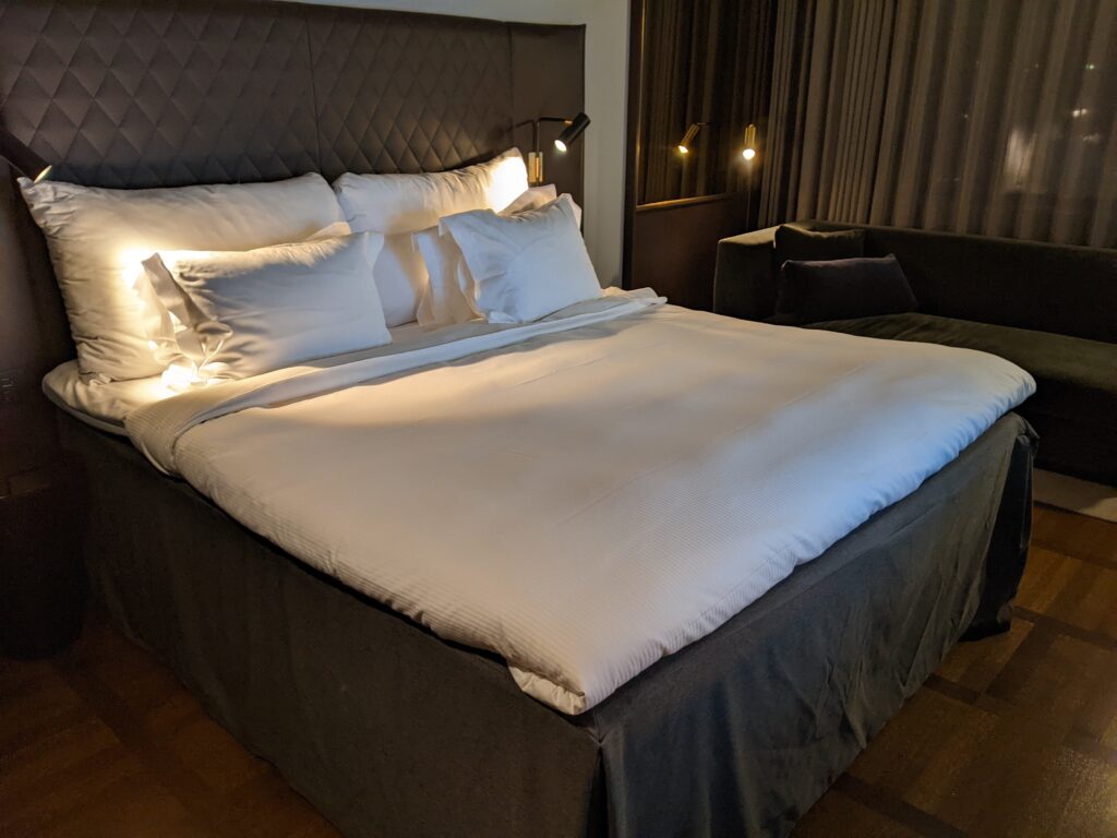 At Six Hotel Stockholm Bed