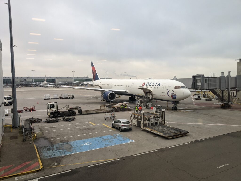 Delta 767-400 At CDG in Relay for Life Livery 