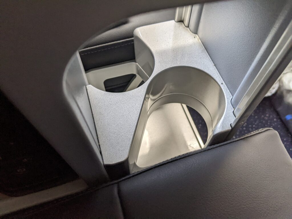 Delta 767-400 Premium Select Seats Features