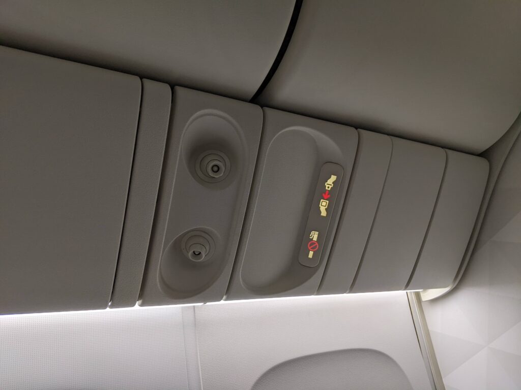 Delta 767-400 Premium Select Seat Overhead Panel
