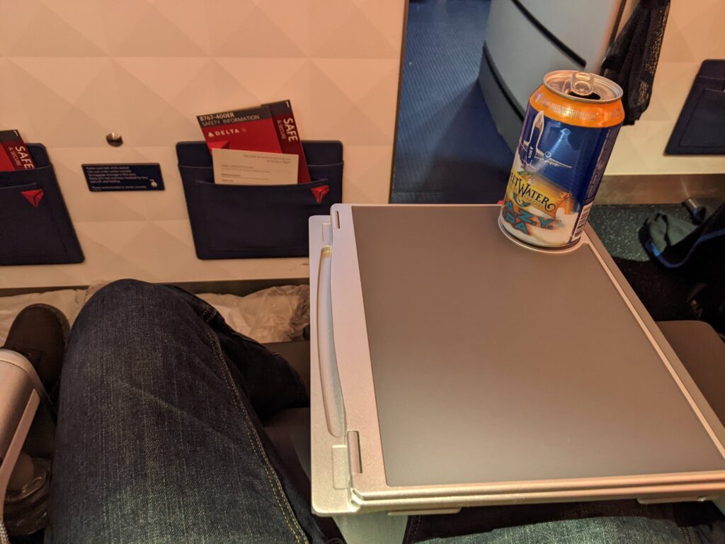 Delta 767-400 Premium Select Meal Service