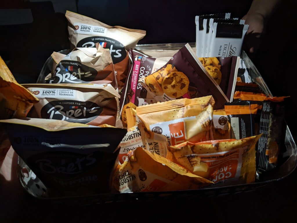 Delta 767-400 Premium Select Snacks 