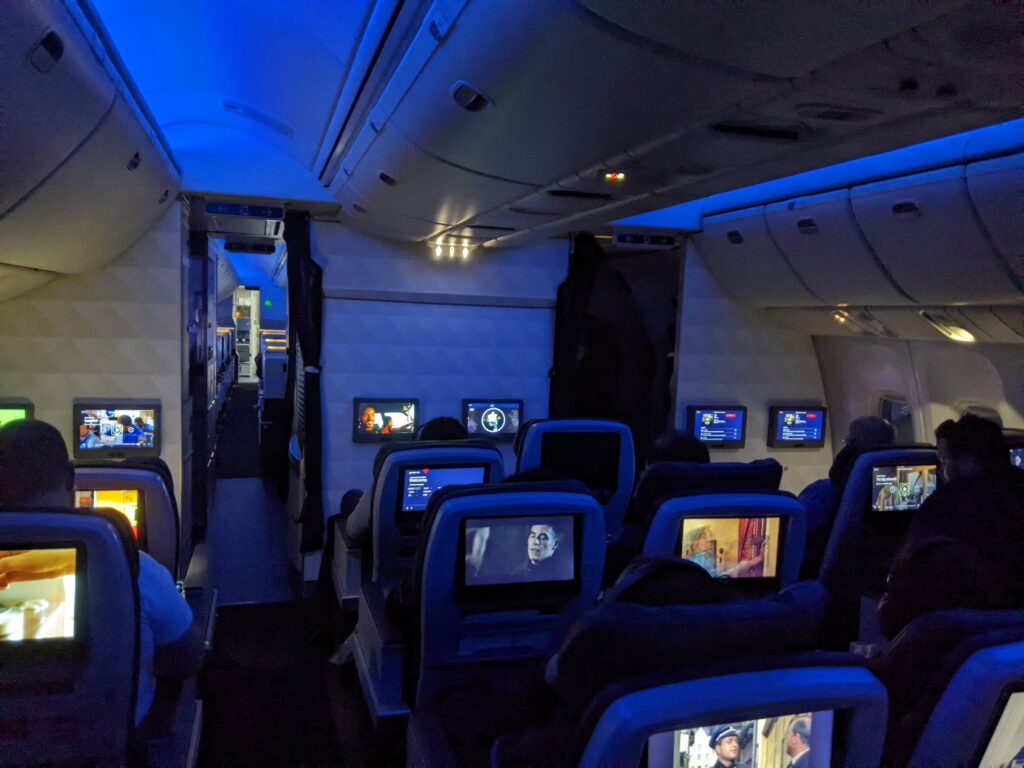 Delta 767-400 Premium Select Cabin In Flight