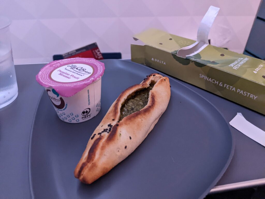 Delta 767-400 Premium Select Pre-Landing Meal