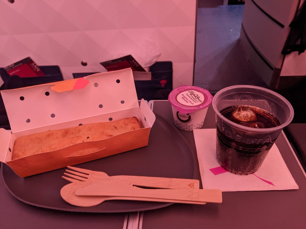 Delta 767-400 Premium Select Pre-Landing Meal