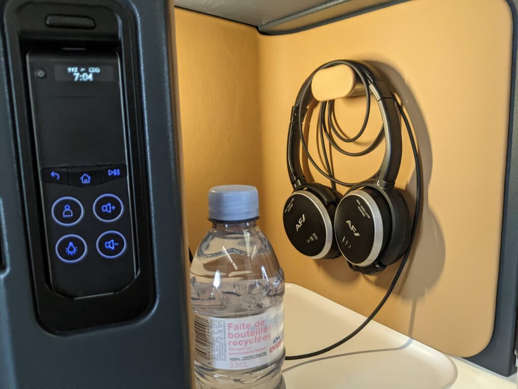 Air France business class headphones