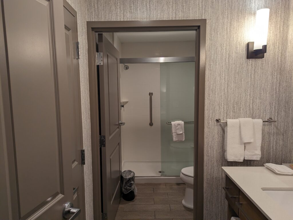 Homewood Suites West Chester bathroom