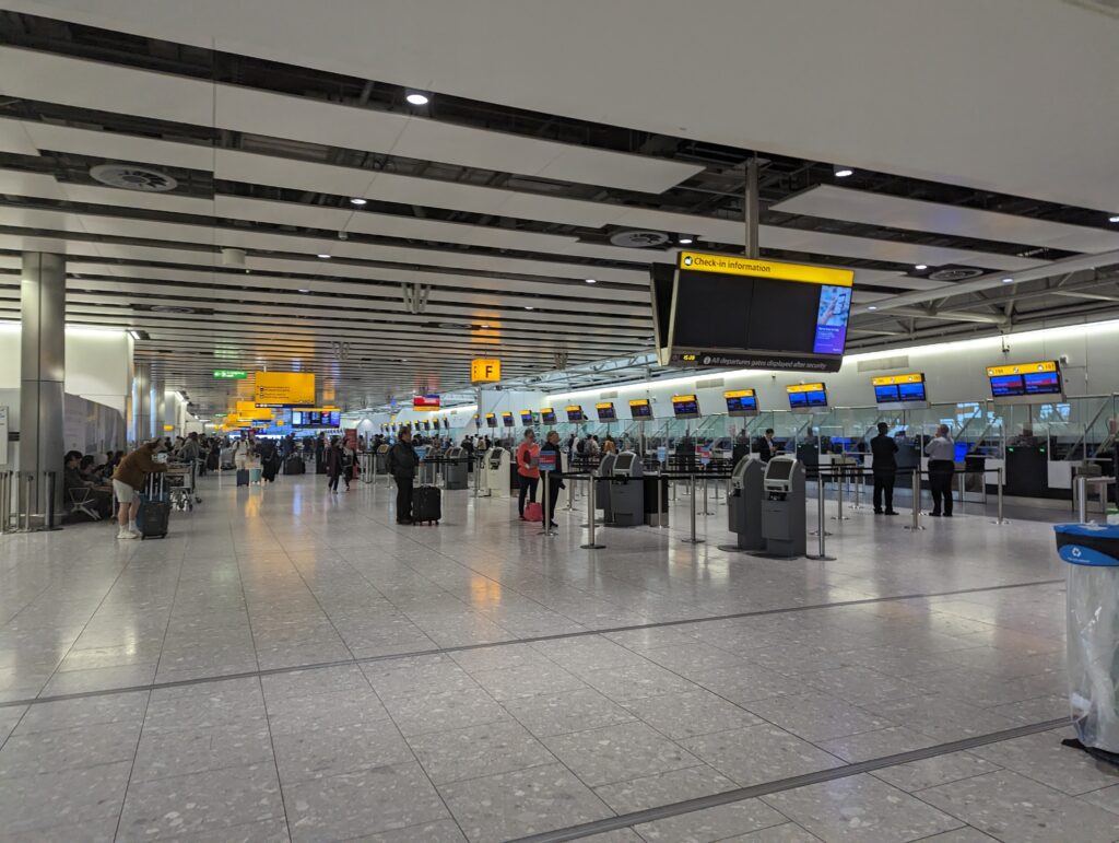 Vietnam Airlines LHR Terminal 4 Check-In