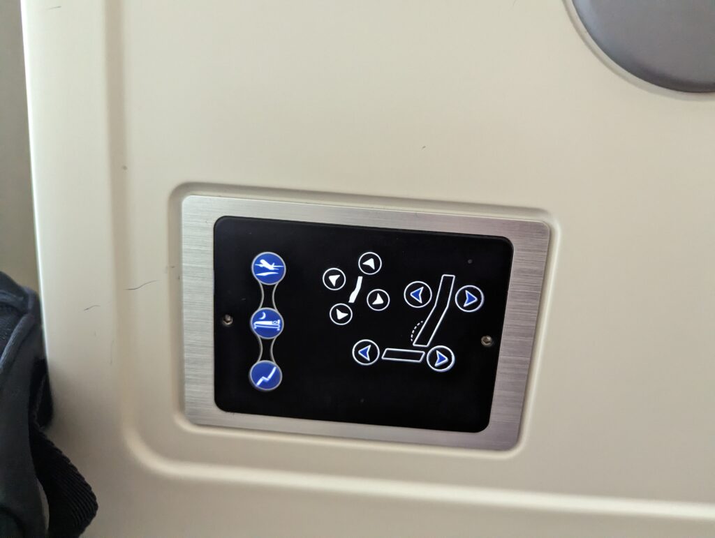 Vietnam Airlines 787-9 Business Class Seat Controls