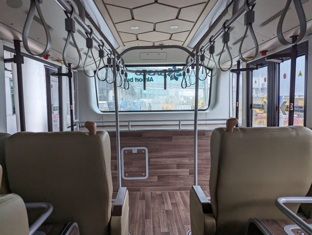 Vietnam Airlines 787-9 Business Class Arrival Into SGN Bus