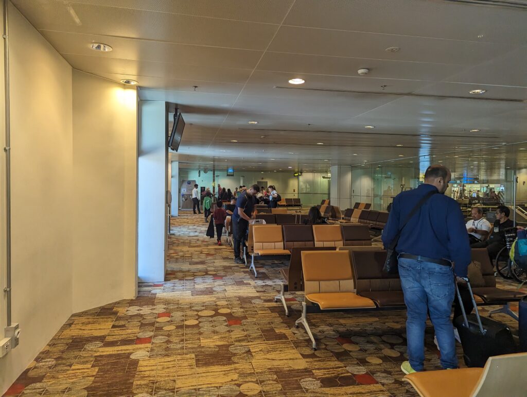 Singapore Airport Business Class Boarding