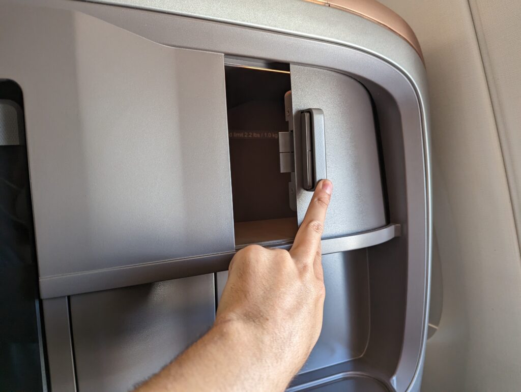 Singapore Airlines A350 Business Class Seat Storage 