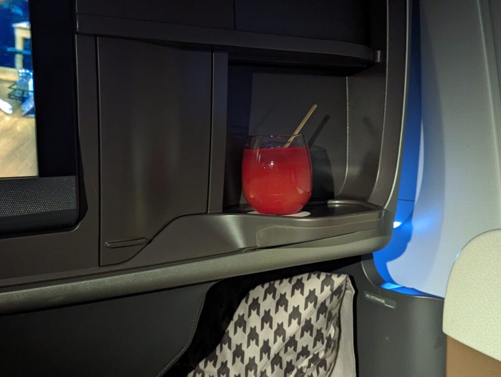 Singapore Airlines A350 Business Class Beverage 
