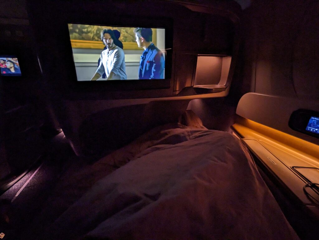 Singapore Airlines A350 Business Class bedding and sleep