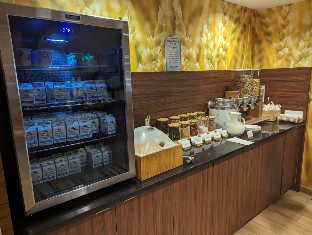 Fairfield Inn and Suites Mall of Georgia breakfast