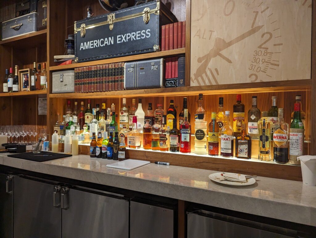 Amex Centurion Lounge IAH Bar