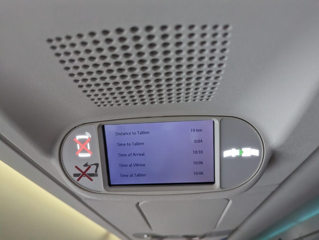airBaltic A220-300 Overhead Screens