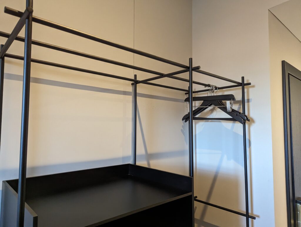 Artagonist Hotel King Bed Review