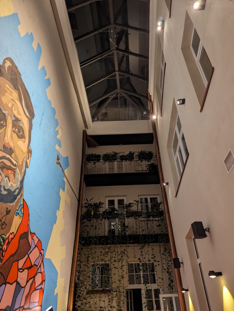 Artagonist Hotel Lobby