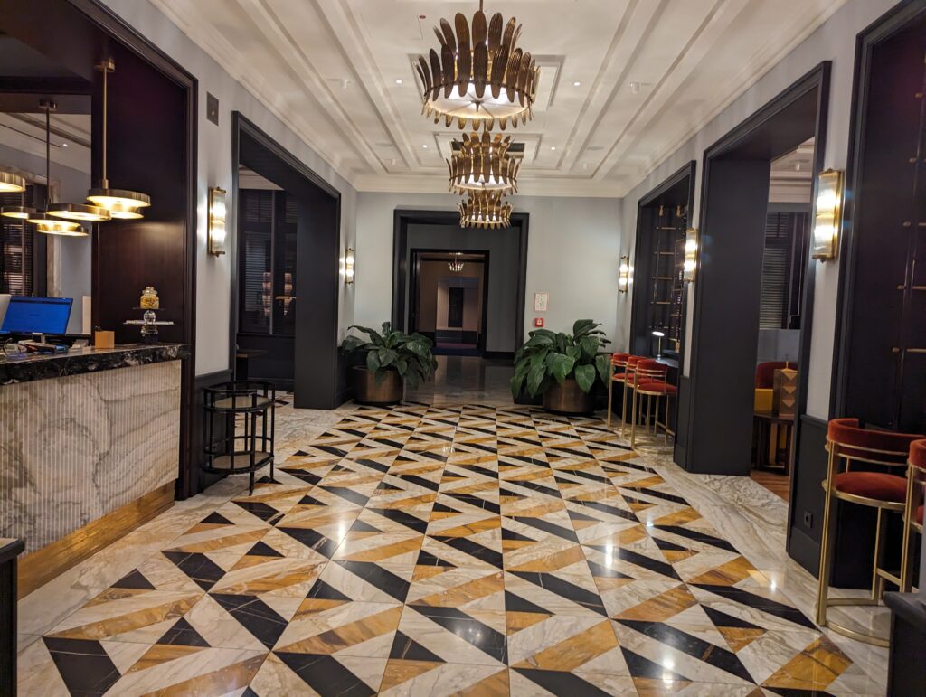 LUME Hotel Frankfurt Lobby