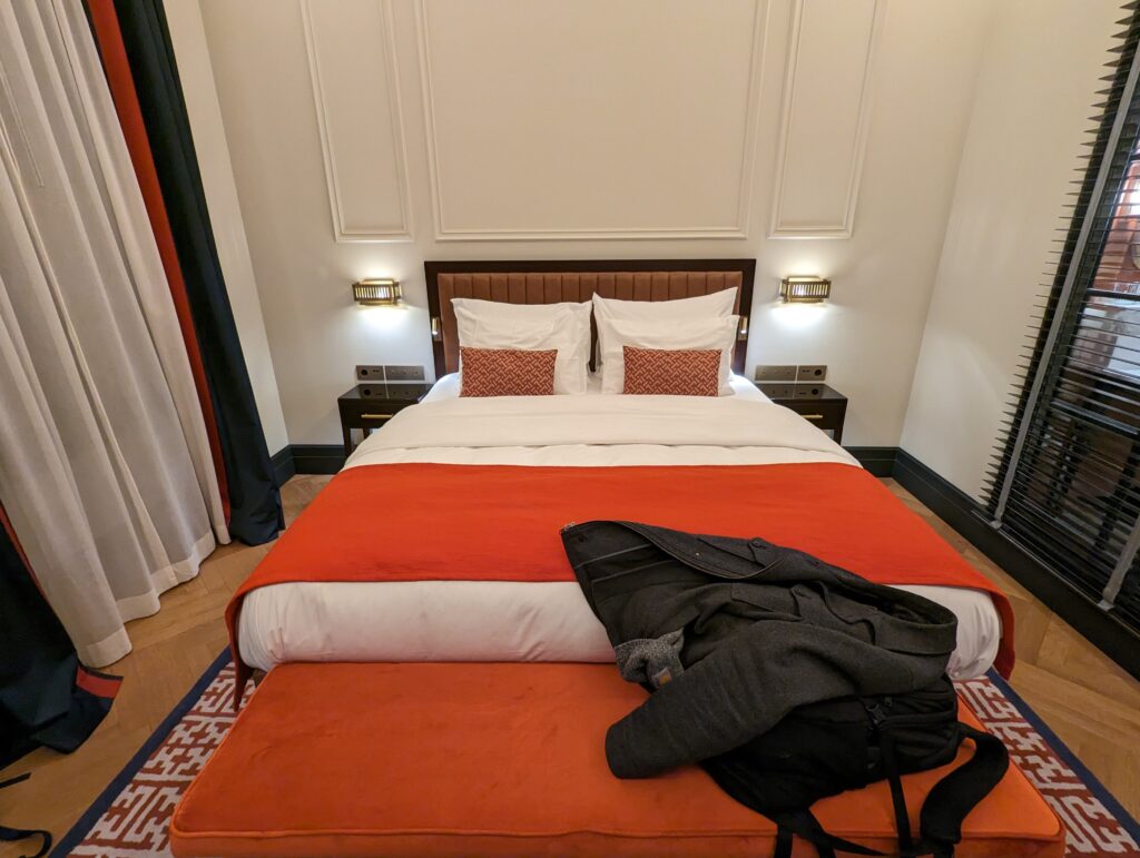 LUME Hotel Frankfurt King Bed