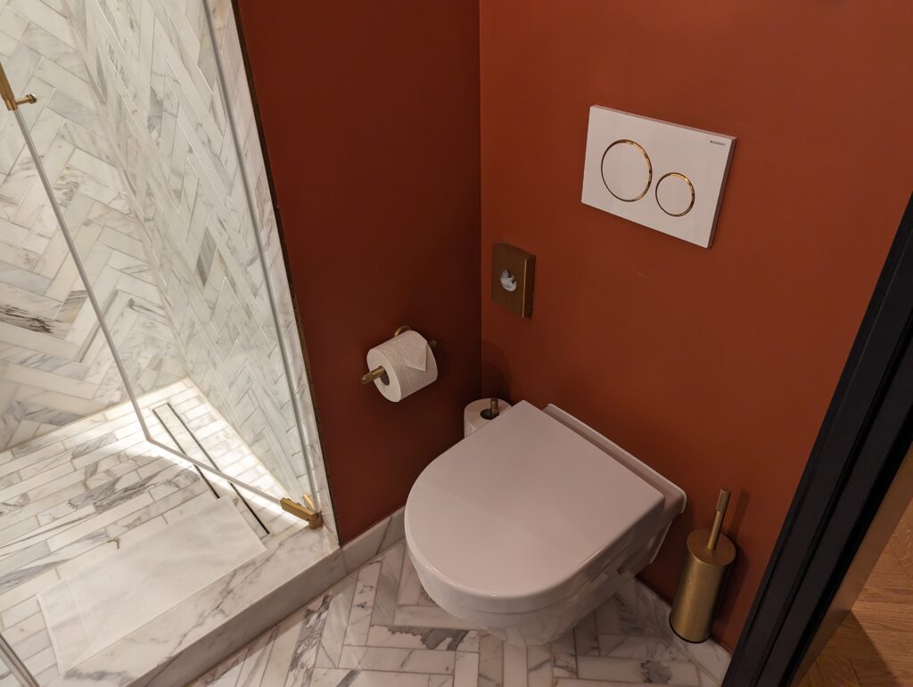 LUME Hotel Frankfurt Bathroom