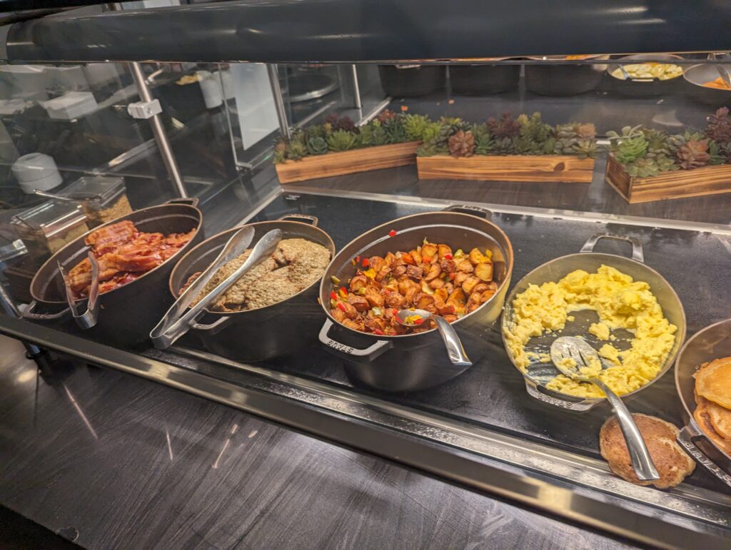 LAX American Express Centurion Buffet