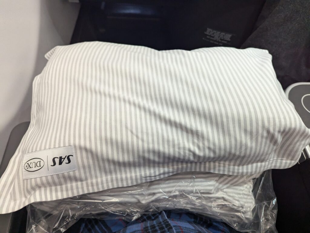 SAS A330-300 Business Class Bedding