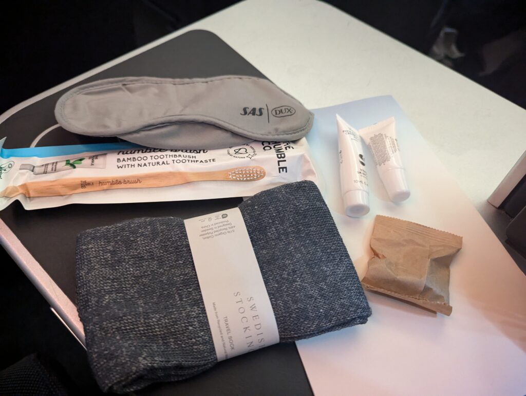 SAS A330-300 Business Class Amenity Kit