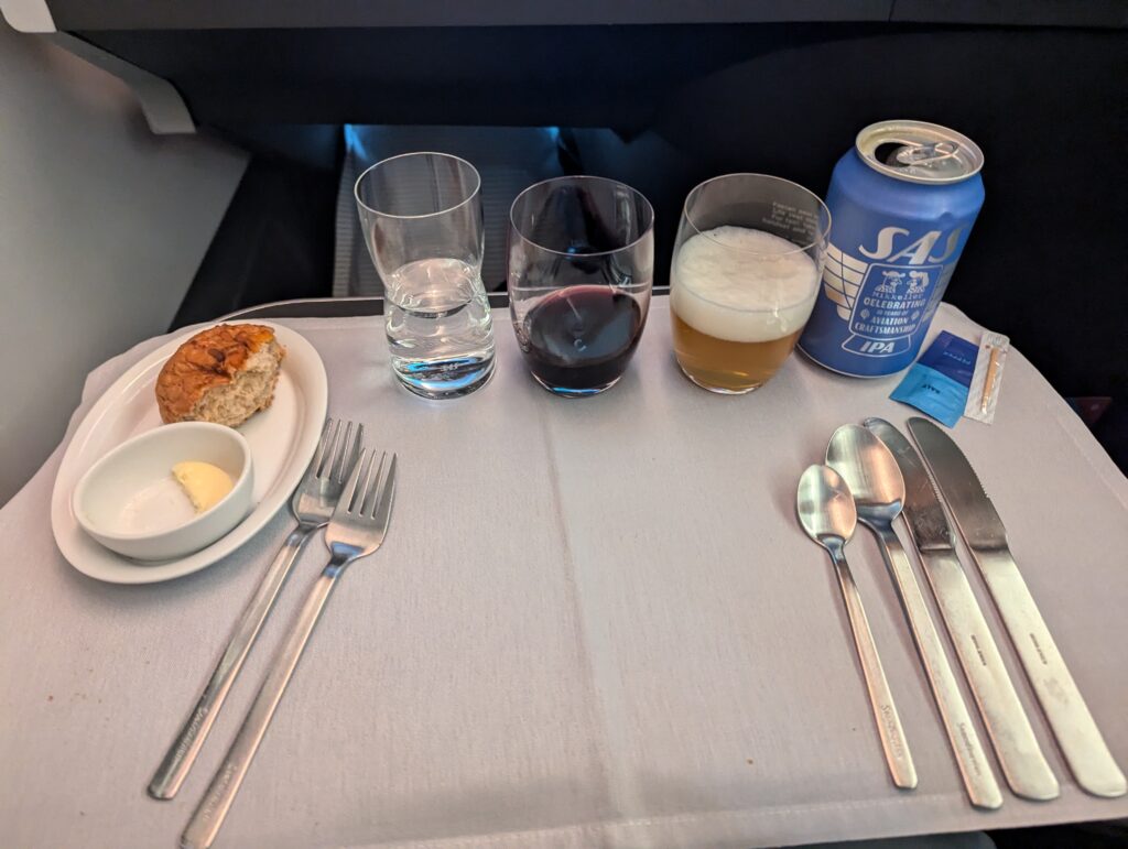 SAS A330-300 Business Class Dinner Service