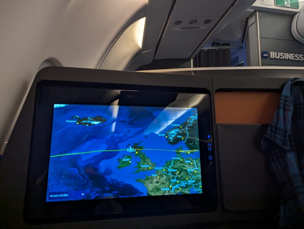 SAS A330-300 Business Class Arrival
