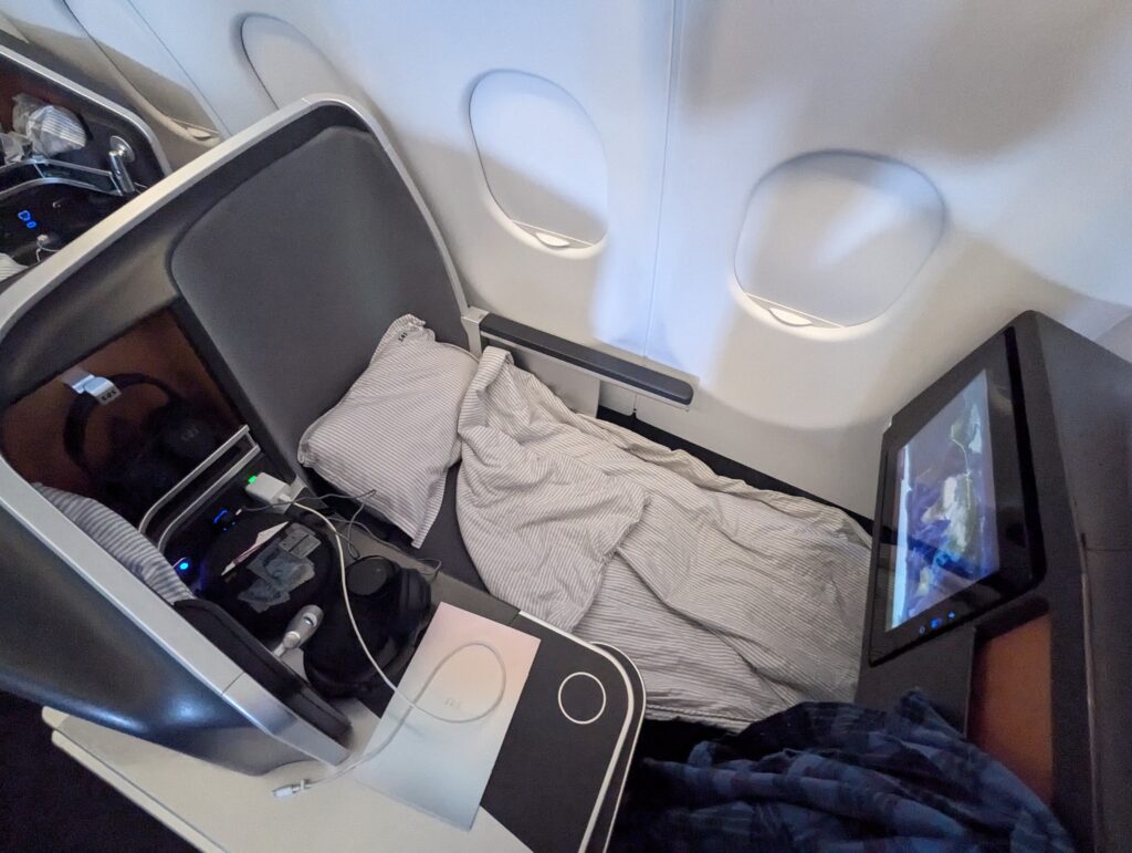 SAS A330-300 Business Class Bedding