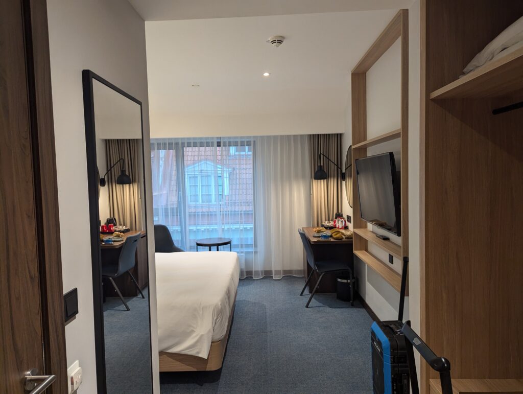 Hilton Garden Inn Riga King Bedroom