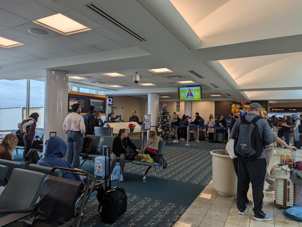 United Airlines 737 Boarding
