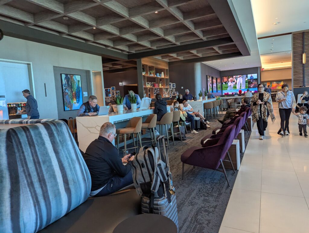 Delta SkyClub ATL Concourse D Seating