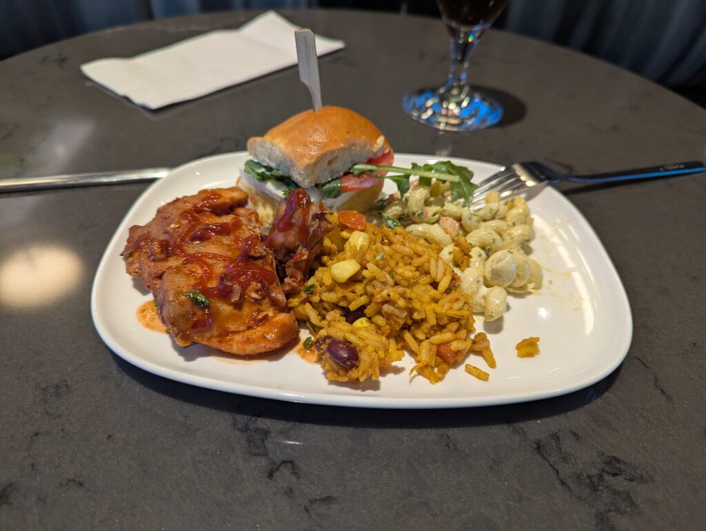 Delta SkyClub ATL Concourse D Buffet