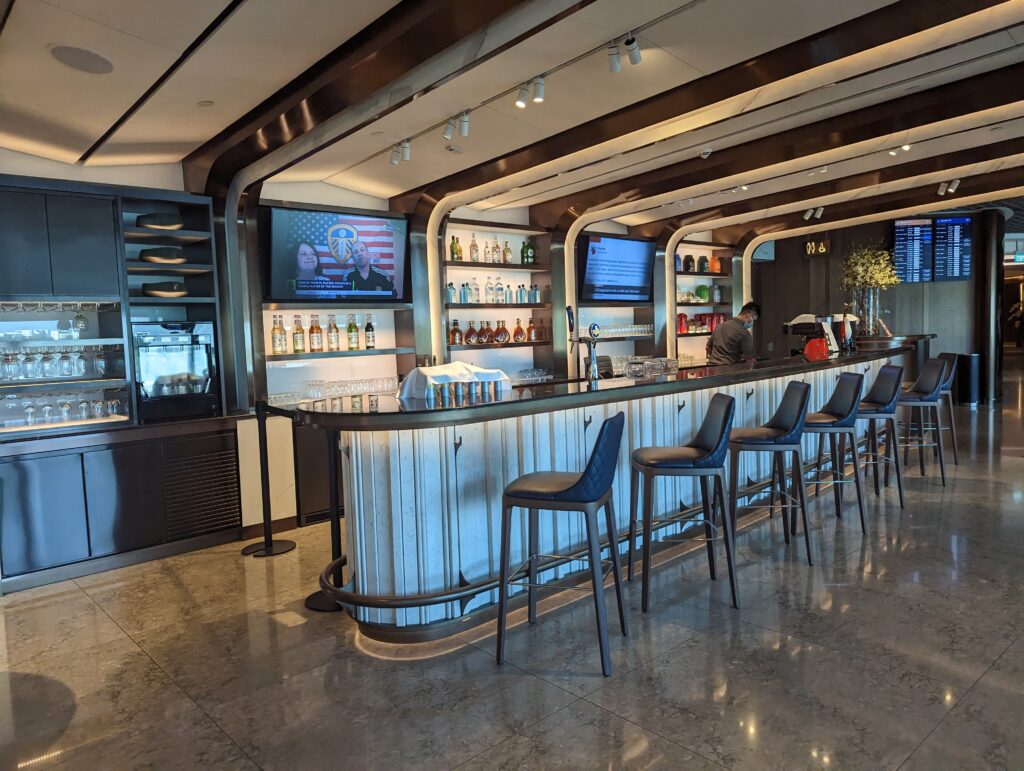 Singapore Airlines SilverKris Business Class Lounge Changi Terminal 3 Atrium Bar