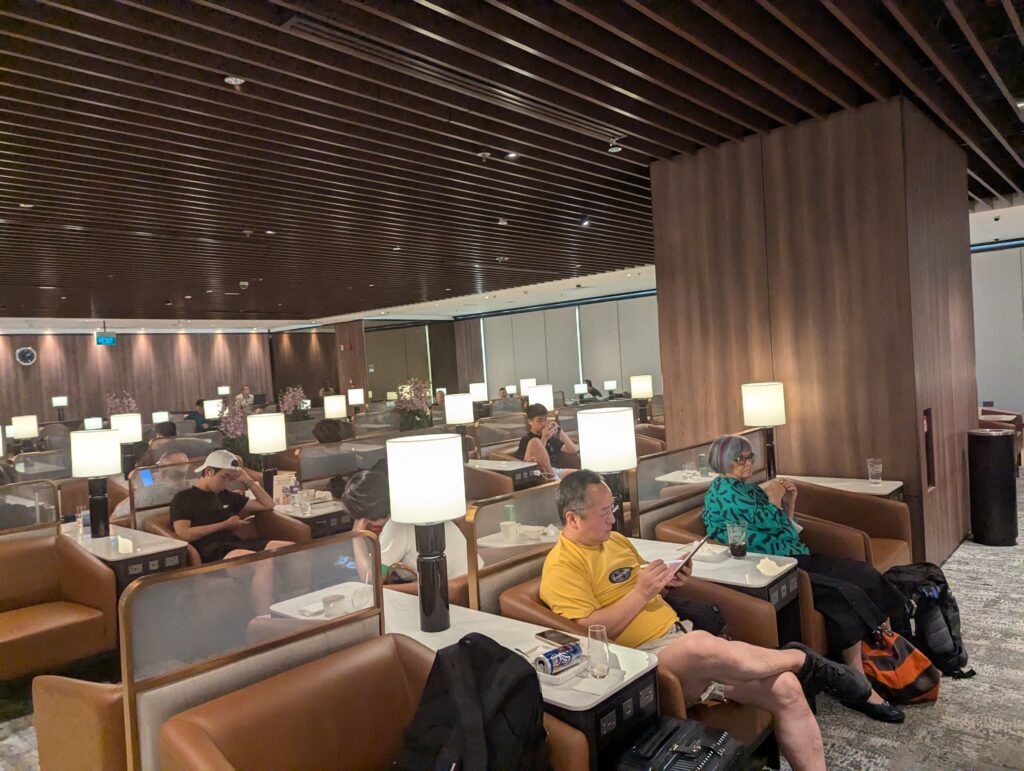SilverKris Lounge Changi Terminal 2 Lounge Space