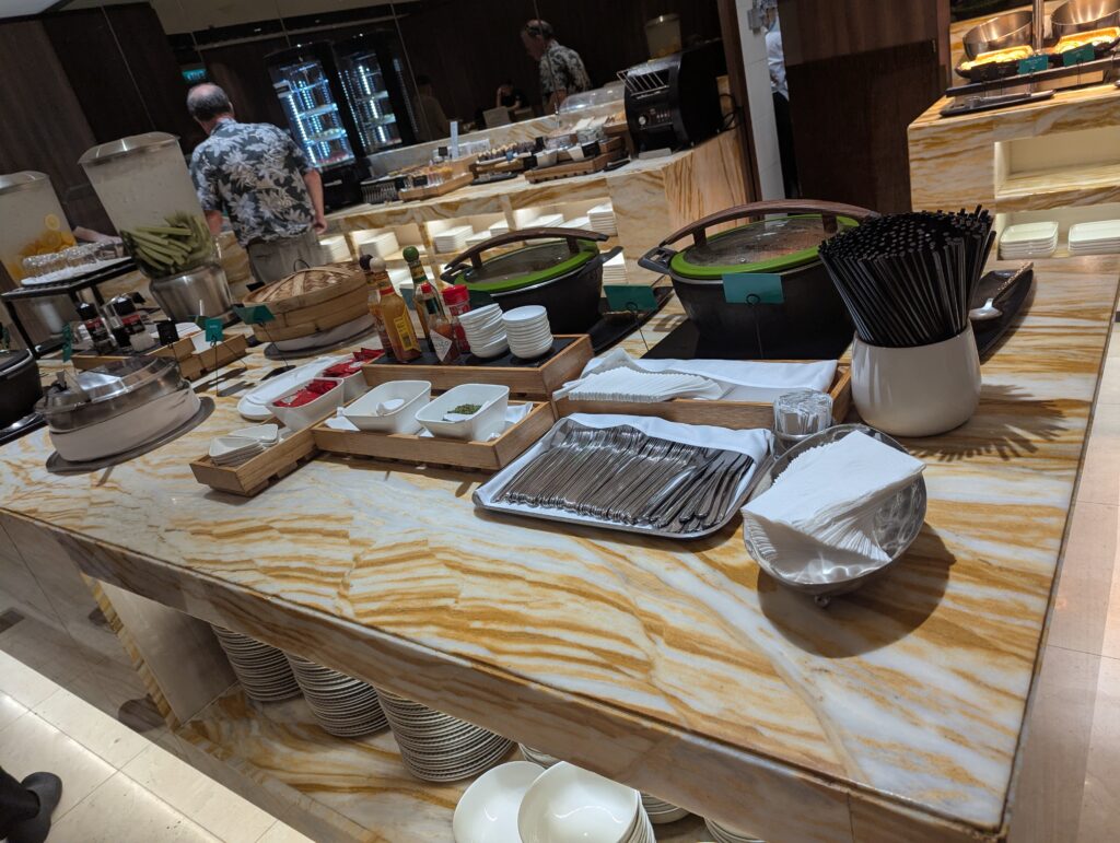 SilverKris Lounge Changi Terminal 2 Lounge Buffet 