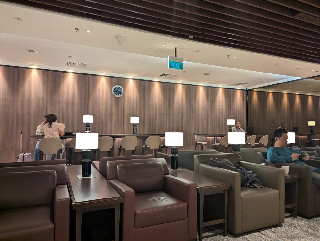 SilverKris Lounge Changi Terminal 2 Lounge Space