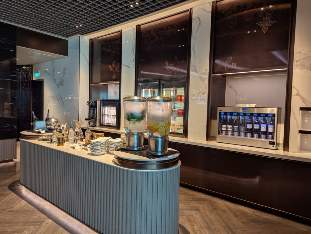 Singapore Airlines SilverKris Business Class Lounge Changi Terminal 3 Drinks