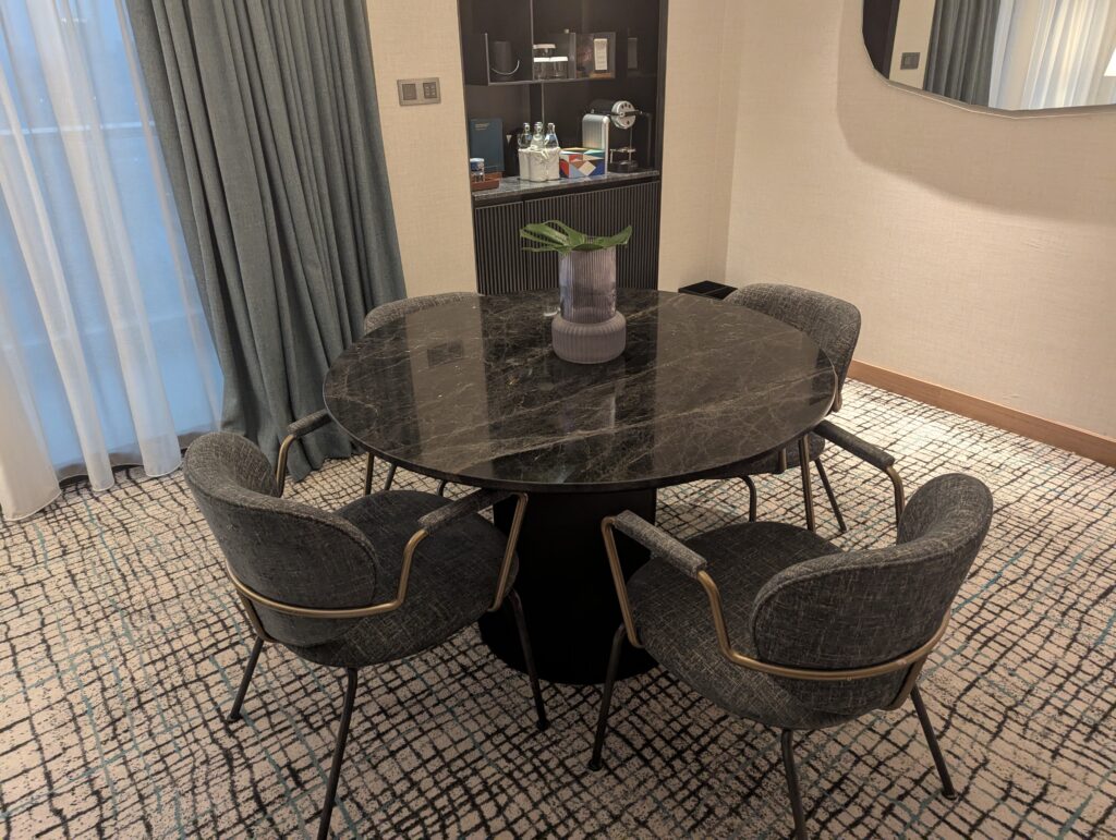 Hotel Kimpton Maa-Lai Bangkok King Suite