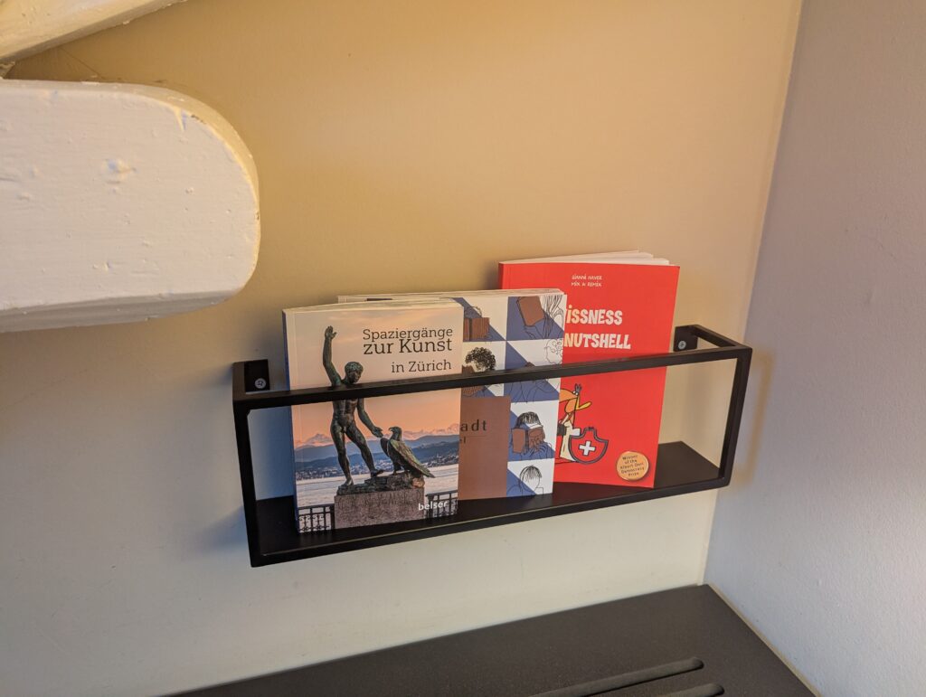 Altstadt Boutique Hotel Zurich Books